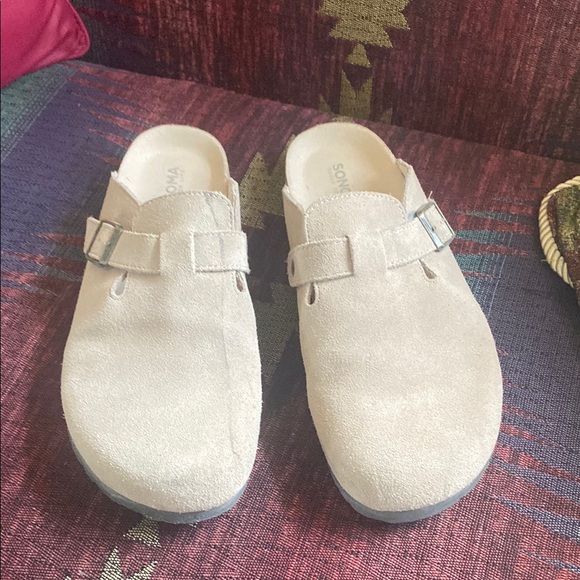 Sonoma Men’s Tan Suede Clogs - Picture 1 of 7